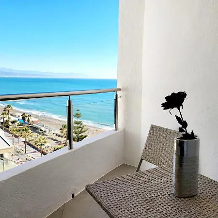 Studio Le Luxe Au Soleil Face A La Mer Torremolinos Buitenkant foto