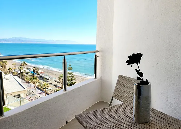 Studio LE LUXE au soleil face à la mer